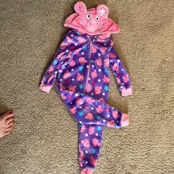 Peppa Pig One Pieces 2t Peppa Pig Onesie Poshmark